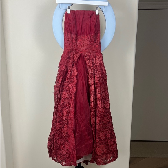 Vintage 1950’s Elegant Red Strapless Lace Dress